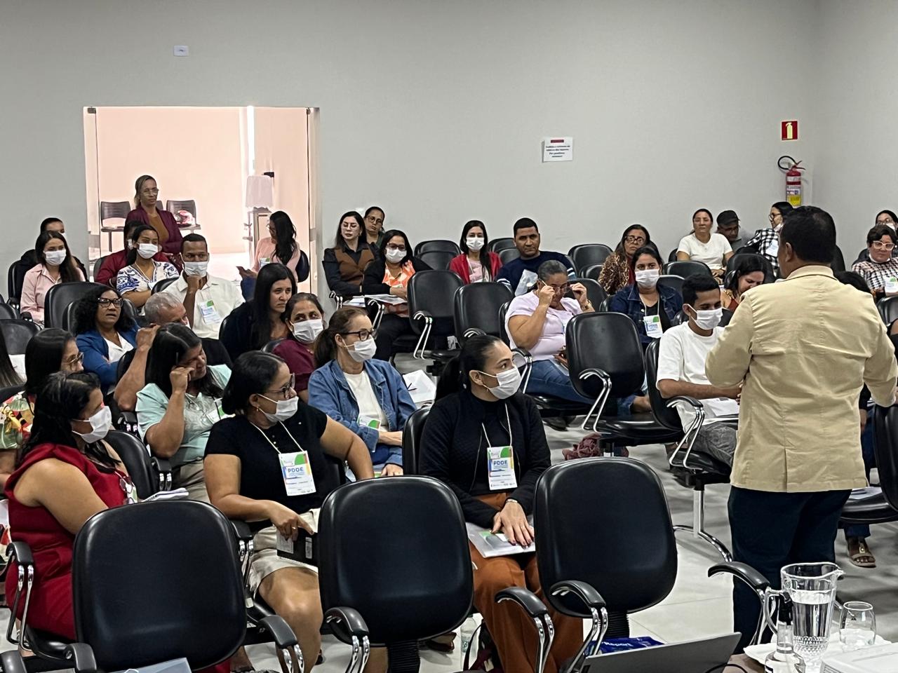 Prefeitura de Pindaí realiza curso de capacitação técnica sobre PDDE e ações integradas nas escolas do campo e quilombolas
