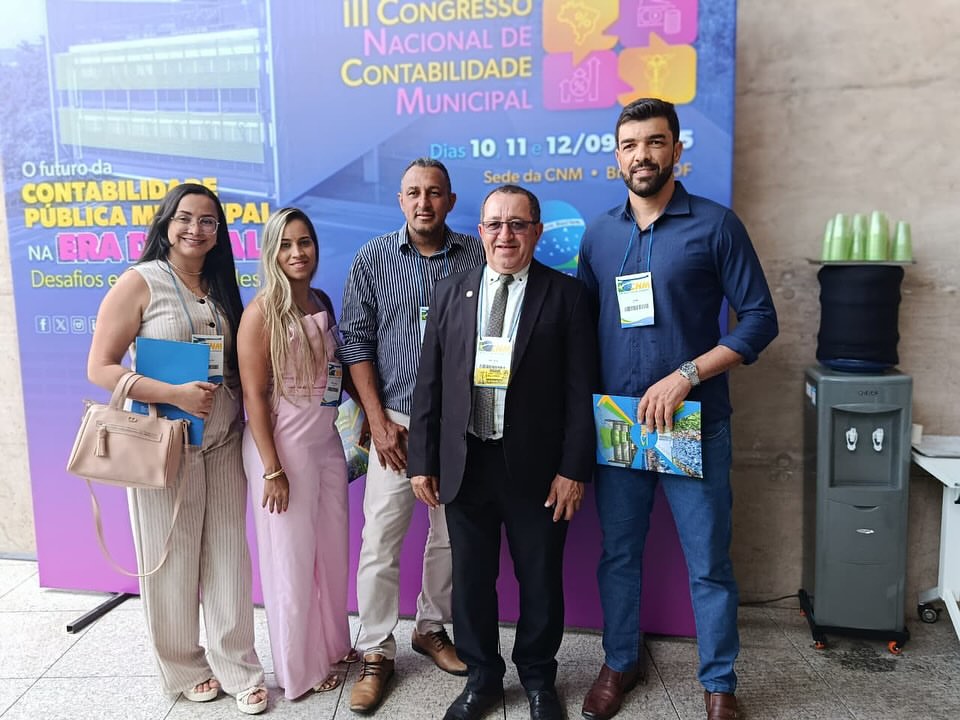 Prefeito João Veiga participa de mobilização municipalista em Brasília e acompanha Congresso Nacional de Contabilidade Municipal