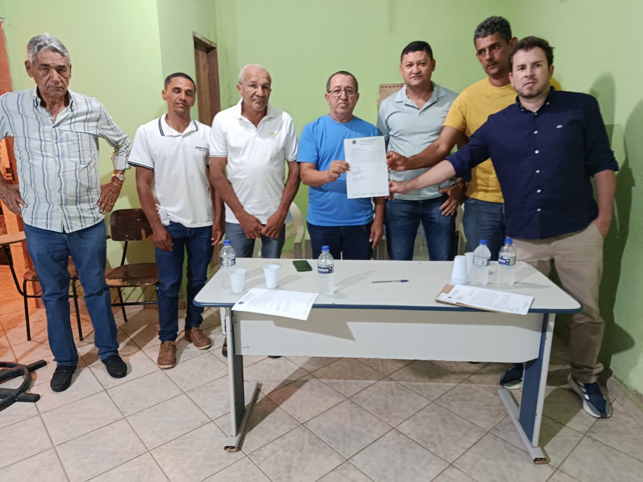 Prefeitura de Pindaí autoriza construção de banheiros públicos no povoado de Mato Grosso