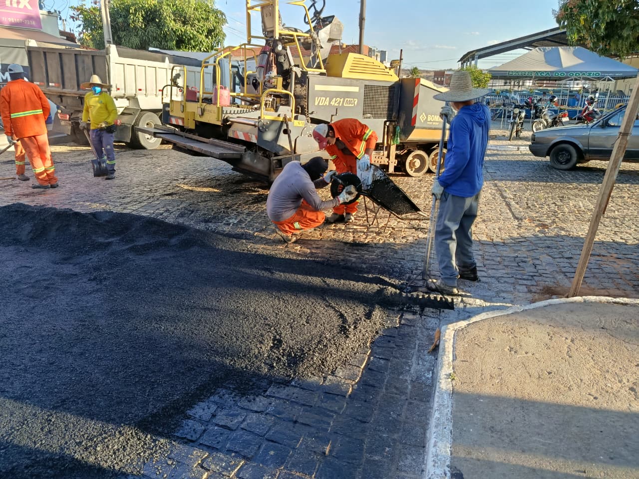 Prefeitura de Pindaí inicia requalificação e pavimentação de 11 ruas no centro comercial